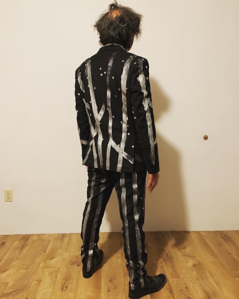 suit 3 (back)